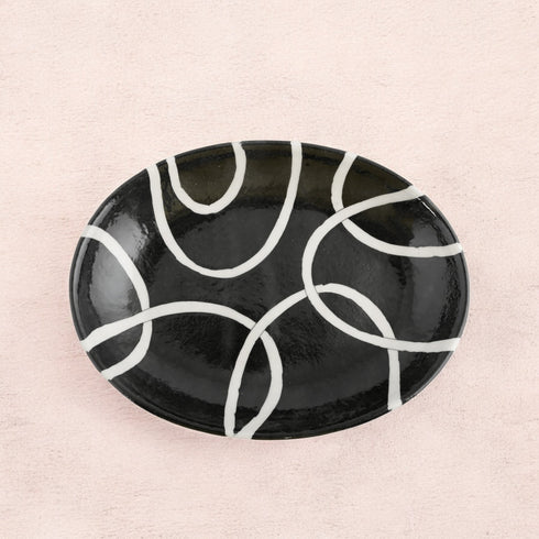 Blue Pottery Decorative Rice Plate—Geometric Pattern—Black & White
