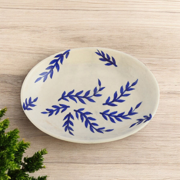 Blue Pottery Foliage Pattern Decorative Rice Plate—White