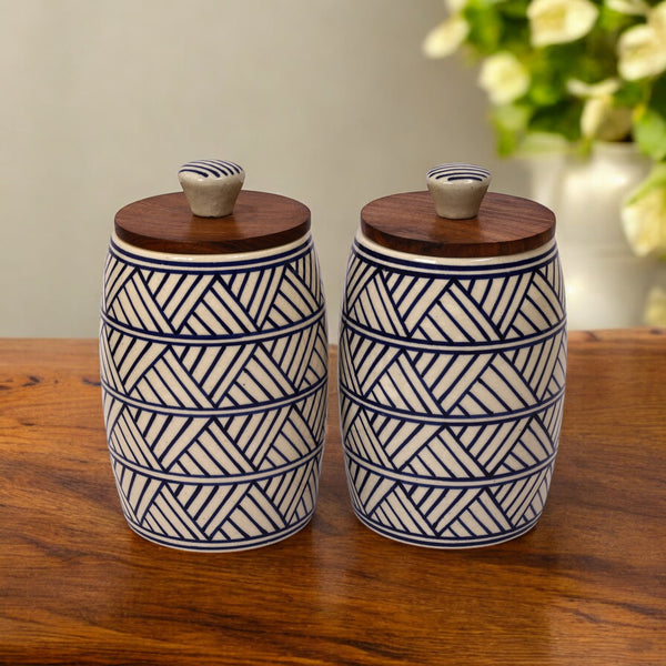 Cylindrical strike pattern Jar set with wooden lid  (Set of 2)