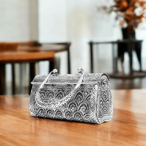 Elegant German Silver Clutch – Stylish Accessory for Any Occasion