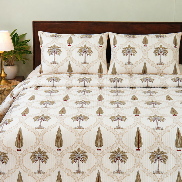 Handcrafted Leaf Lattice Cotton King Size Bedsheet, Pillow Cover & Dohar (4-piece set)