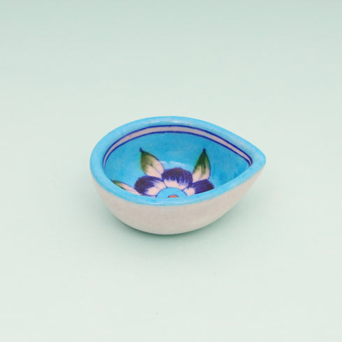 Handcrafted Turquoise Blue Blue Pottery Diyas Set - Leaf-Shaped