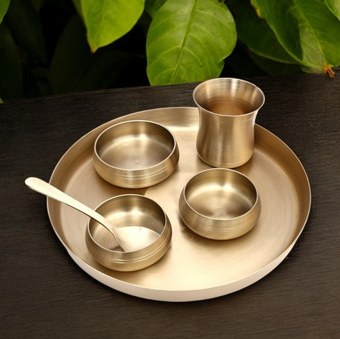 Pure Kansa Belgian Thali set – 6 Piece set (1 Belgian thali, 1 glass, 1 spoon, 2 bowls and 1 Dessert bowl)