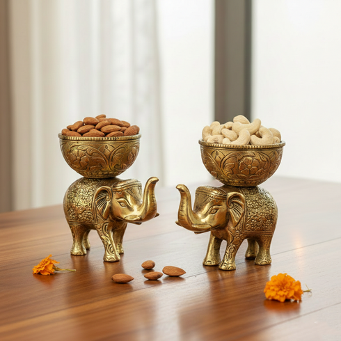 Set of 2 Bowls with Elephant Base