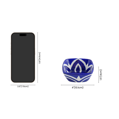 Set of 2 Floral Pattern Blue Pottery Bowls—Blue—4”