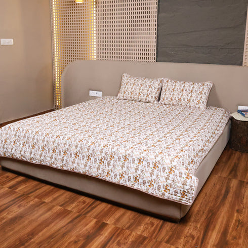 Folded Autumn Vine Pattern Handcrafted Bedcover highlighting soft fabric, detailed vine motifs, and handcrafted quality.
