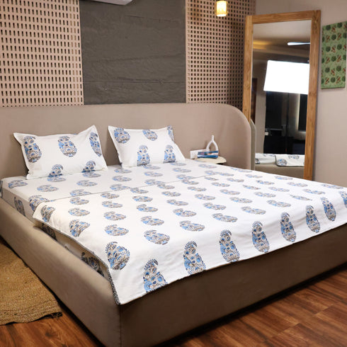 Handcrafted Cotton Bedsheet and Pillow Cover Set with Blue Paisley Motifs
