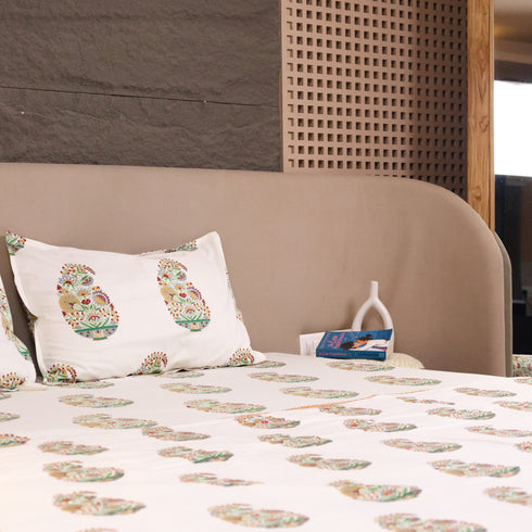 Paisley Cotton Bedsheet with Matching Dohar and Pillow Covers