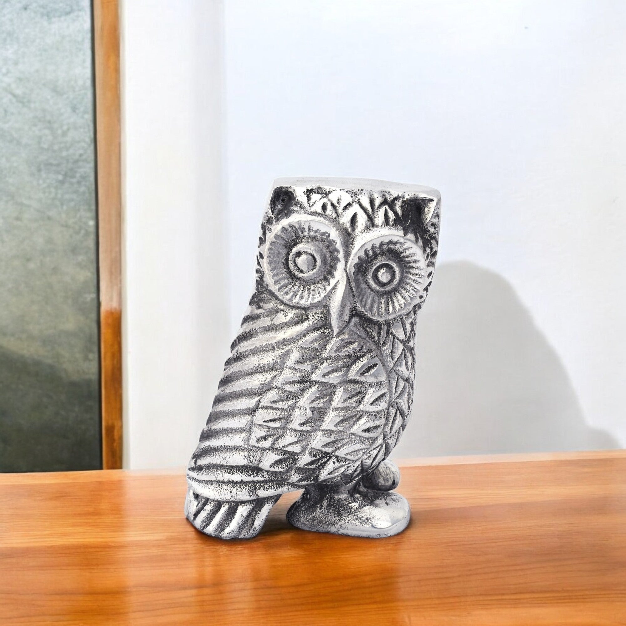 Aluminium Owl Showpiece for Home Decor