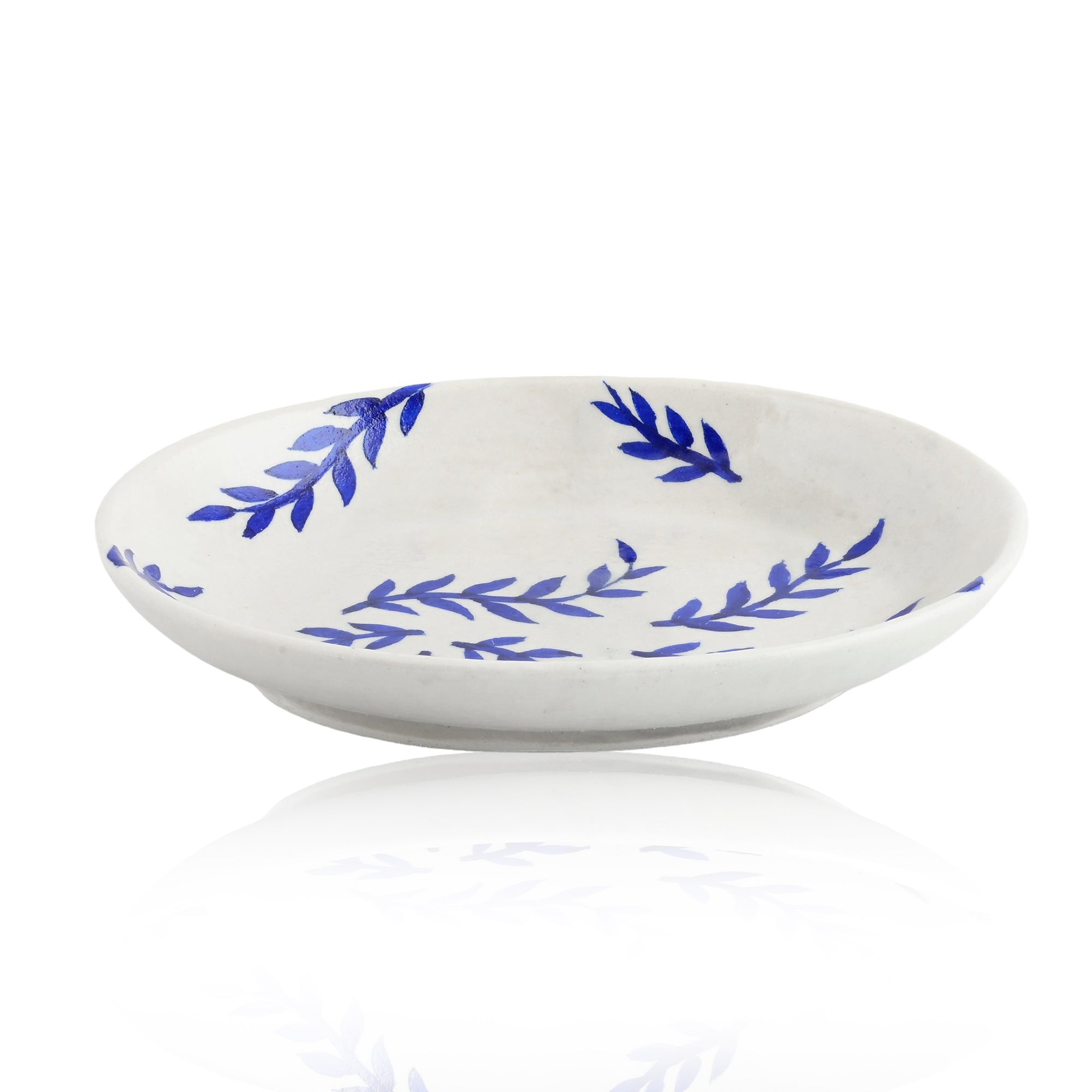 Blue Pottery Foliage Pattern Decorative Rice Plate—White