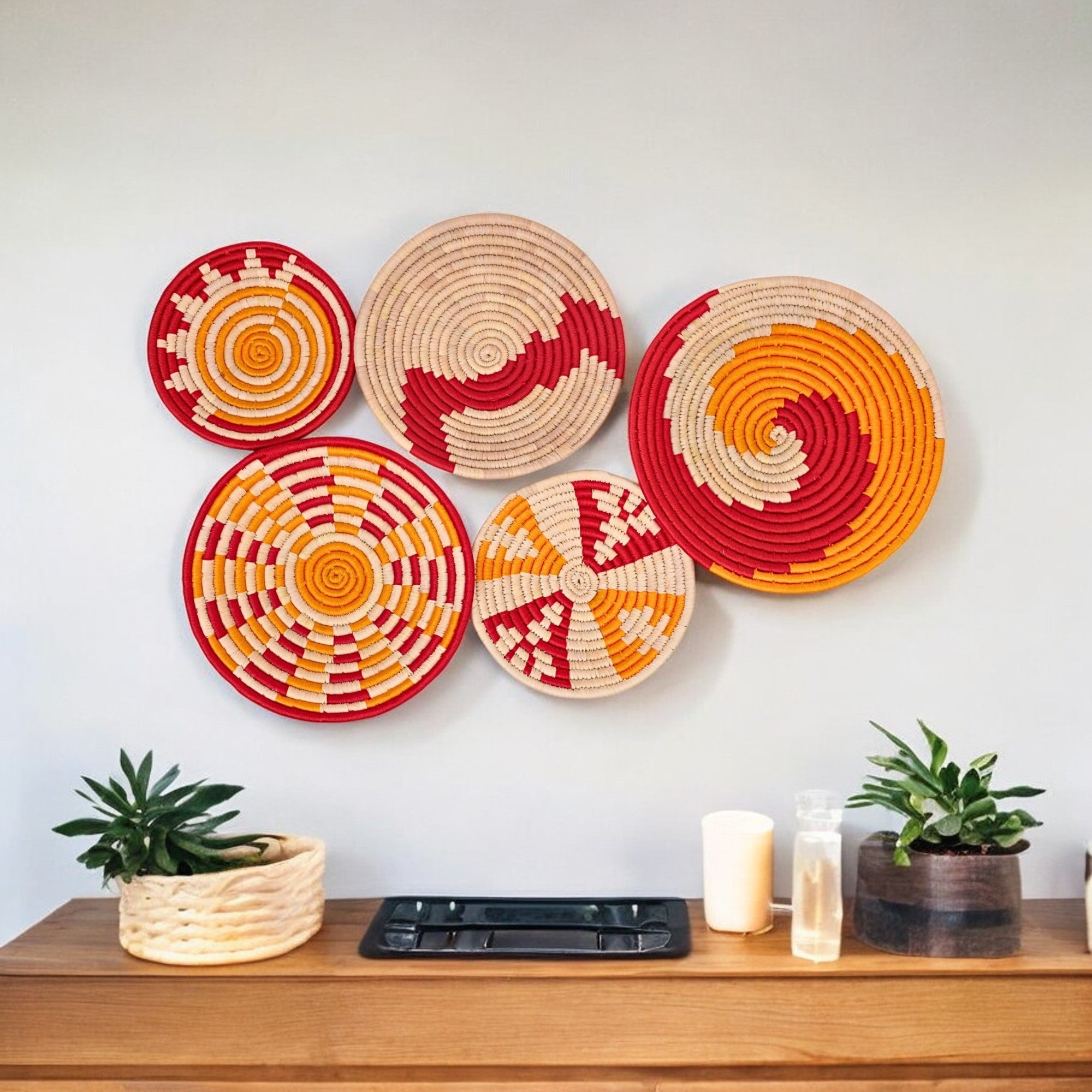 Handcrafted Sabai Grass Wall Decor Basket – Set 