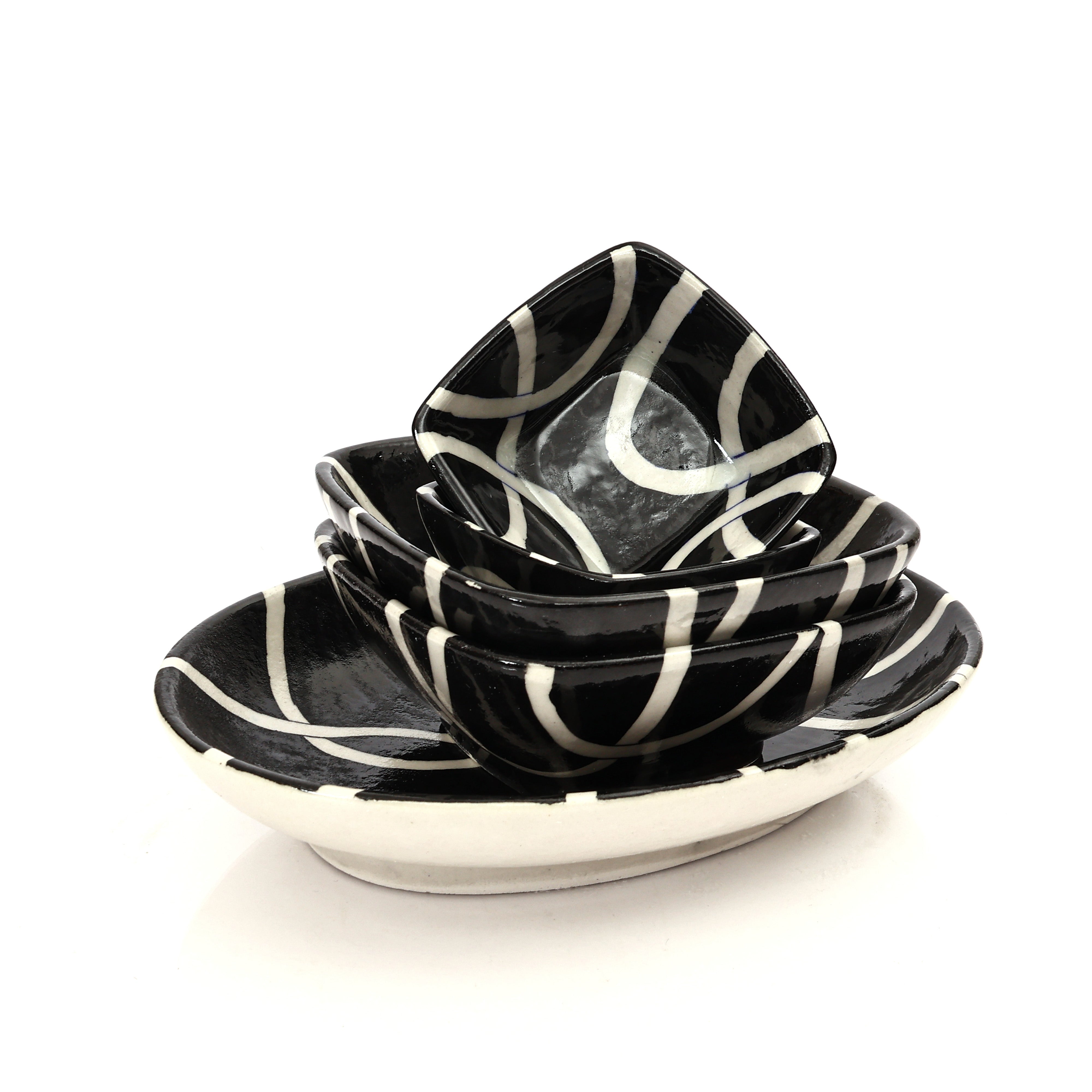 Modern Black & White Blue Pottery Bowl & Plate Set – Handcrafted Jaipur Art