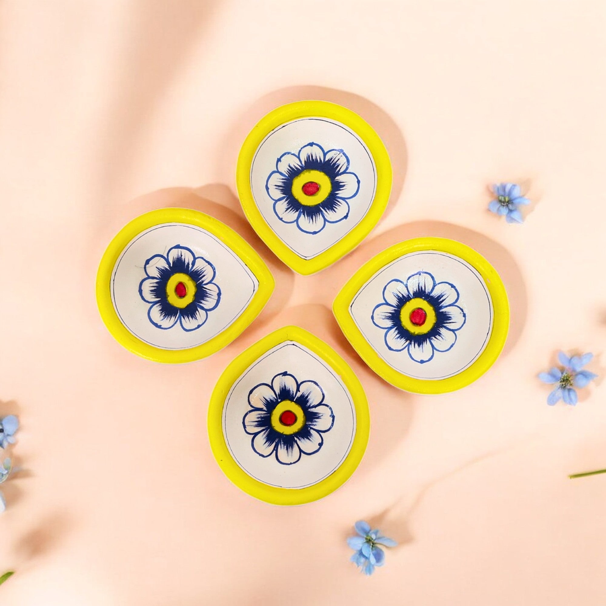 Natriel Hand-Painted Ceramic Diyas - Set of 4 – Lavender and Yellow 