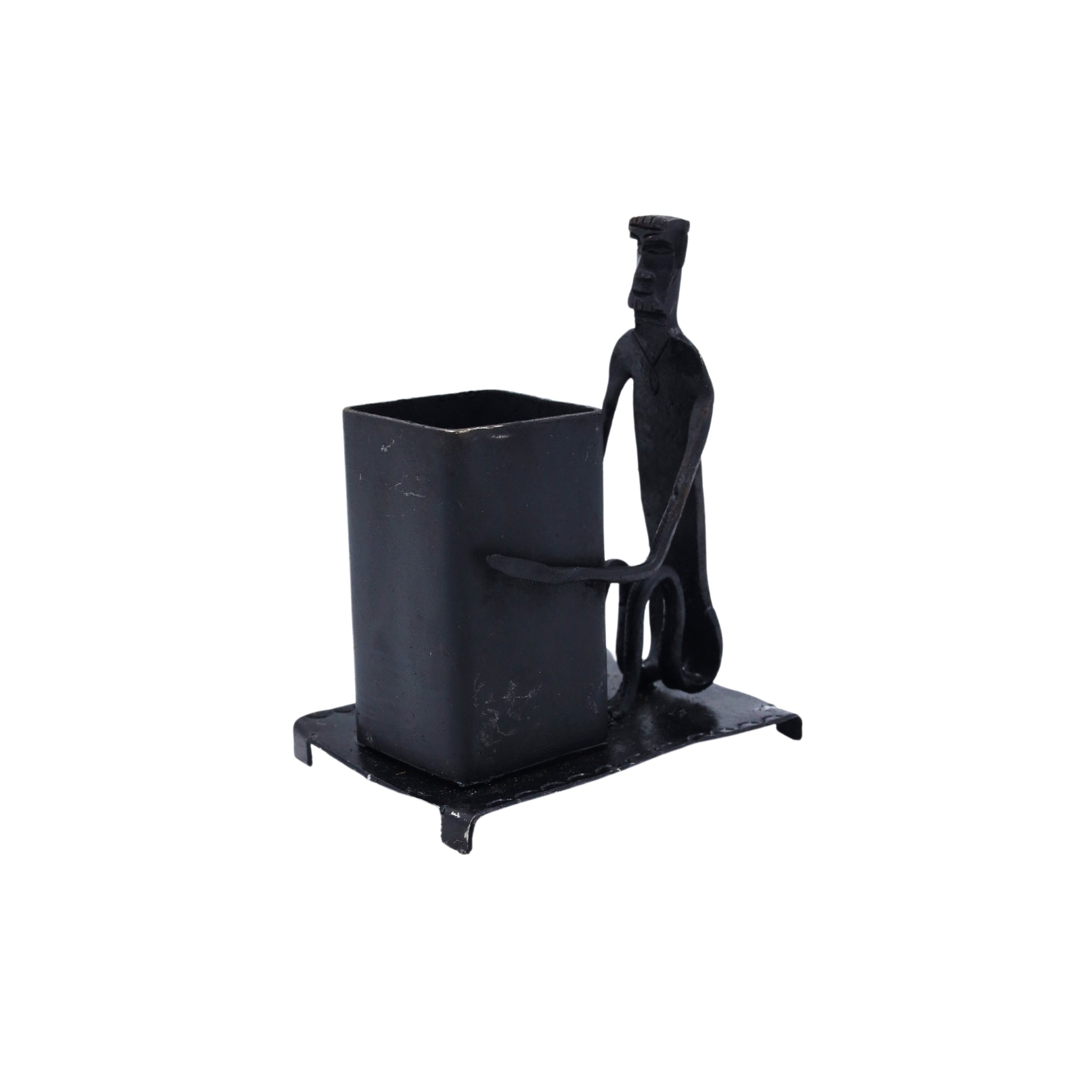Natriel Tribal Men Pen Holder