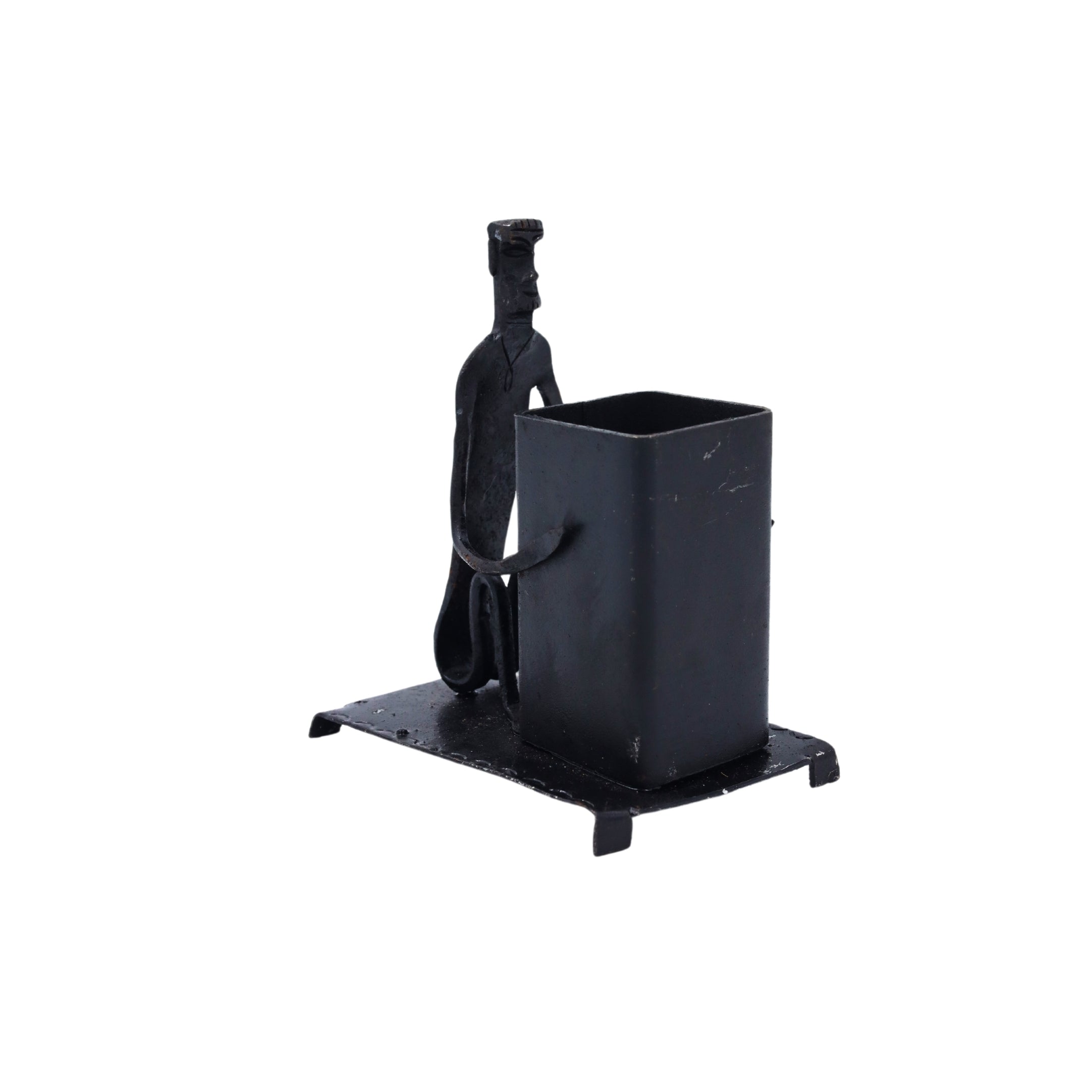 Natriel Tribal Men Pen Holder