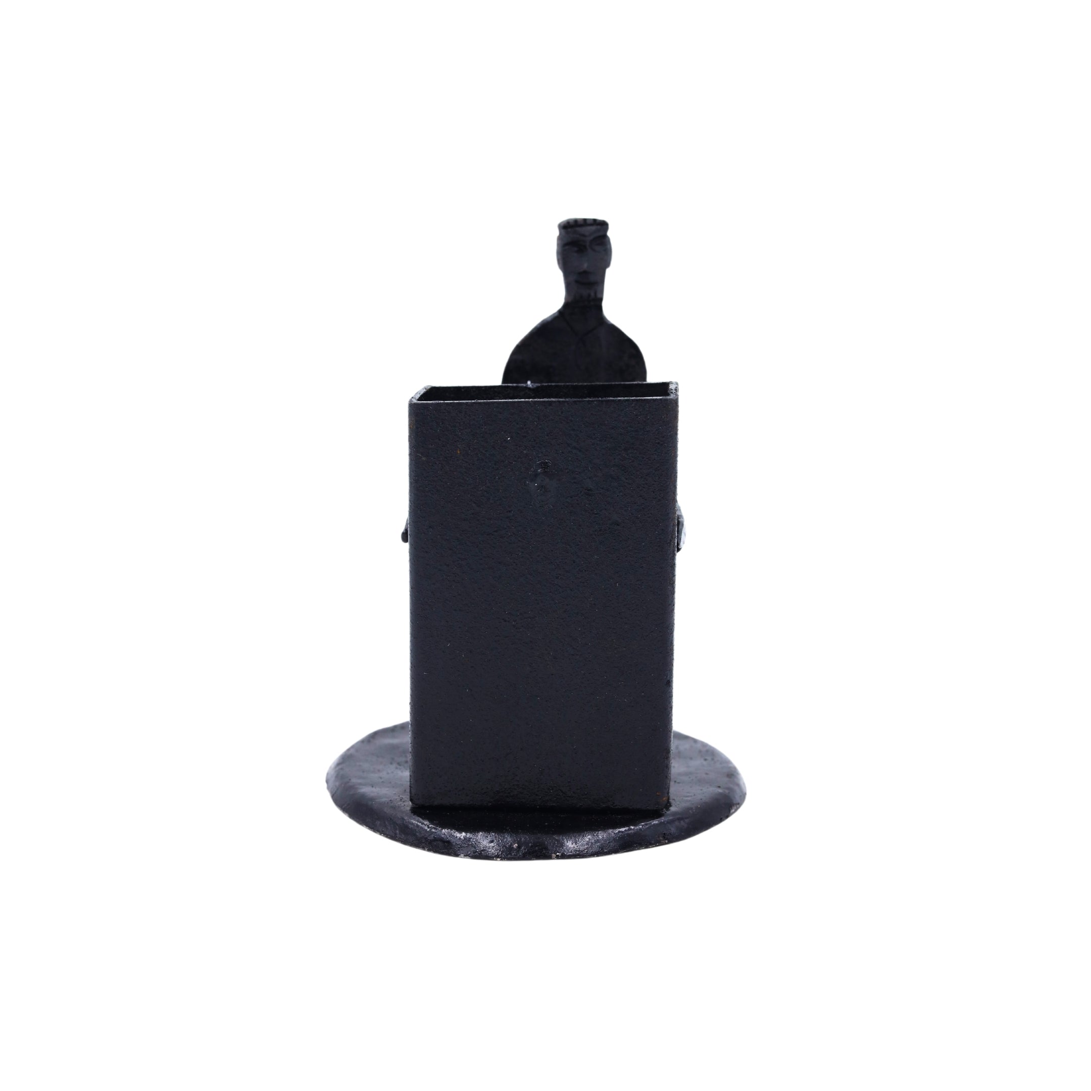 Tribal Men Pen Holder
