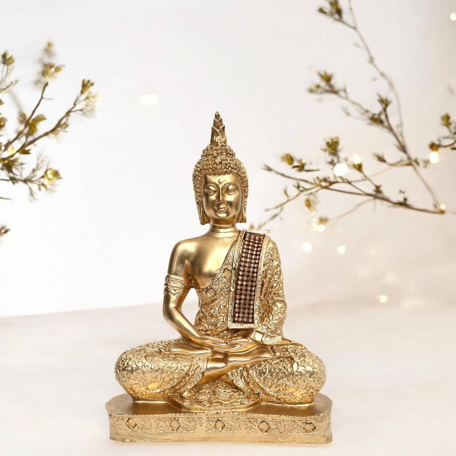golden color buddha 